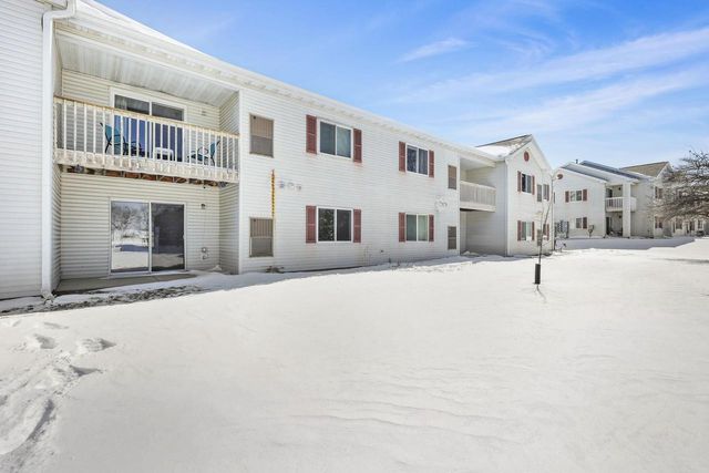 1012 Rockefeller Lane, Madison, WI 53704