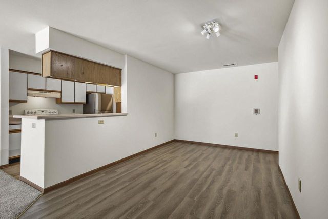 1012 Rockefeller Lane, Madison, WI 53704