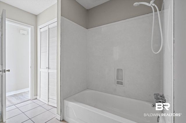 7211 Cape Drive, Saraland, AL 36571