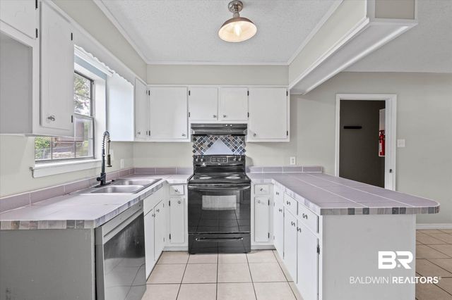 7211 Cape Drive, Saraland, AL 36571