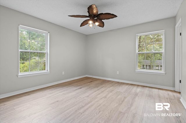 7211 Cape Drive, Saraland, AL 36571