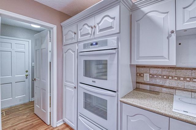 1109 Westbrooke Terrace, Norman, OK 73072