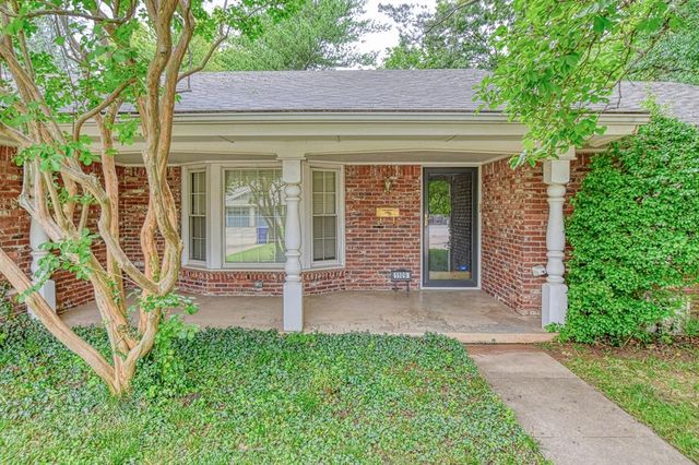 1109 Westbrooke Terrace, Norman, OK 73072