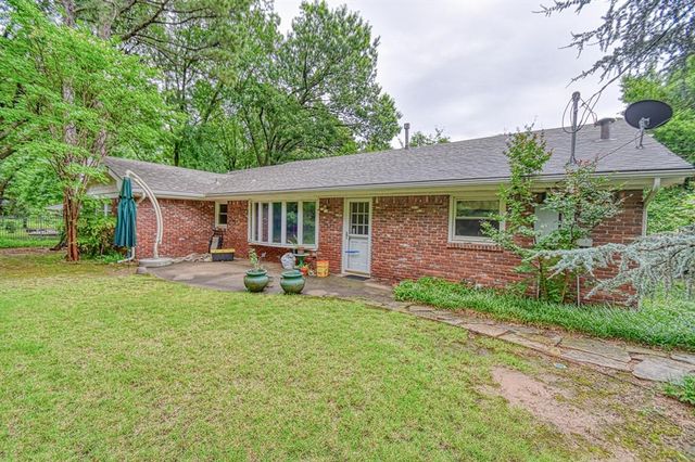 1109 Westbrooke Terrace, Norman, OK 73072
