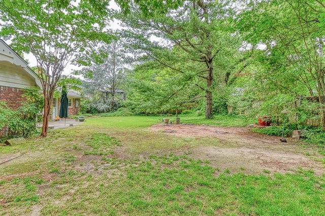 1109 Westbrooke Terrace, Norman, OK 73072