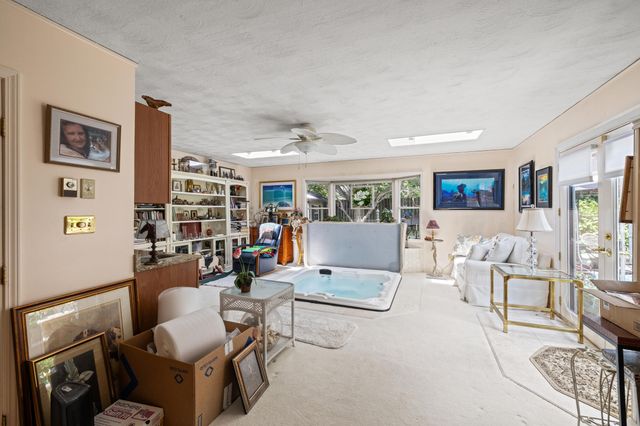 100 Evergreen Drive, Lawrenceburg, KY 40342