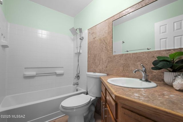 430 Camino Del Patio, Rio Rico, AZ 85648