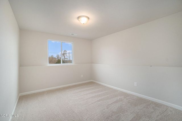 2049 Pear Tree Lane, Delta, OH 43515