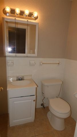 2205 NW 46th St, Lawton, OK 73505