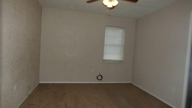 2205 NW 46th St, Lawton, OK 73505