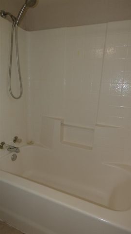 2205 NW 46th St, Lawton, OK 73505