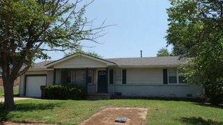 2205 NW 46th St, Lawton, OK 73505