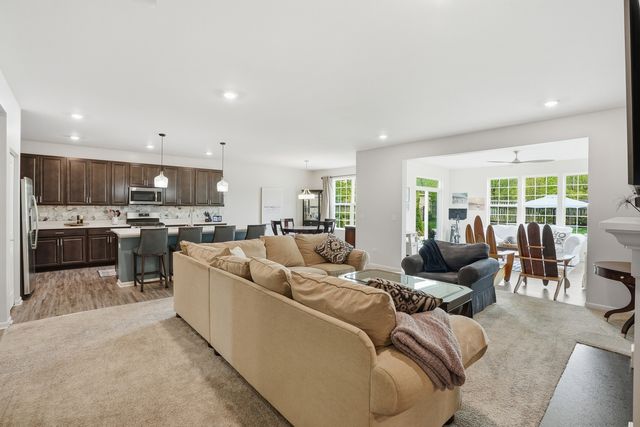 15932 S Selfridge Circle, Plainfield, IL 60586