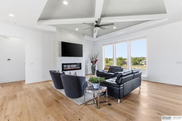 11826 N 178 Circle, Bennington, NE 68007