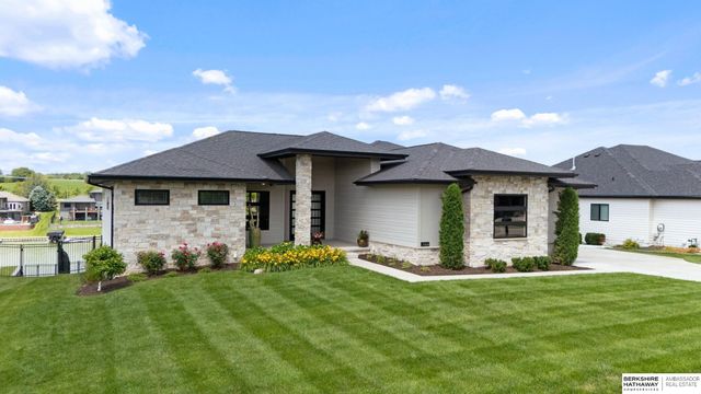 11826 N 178 Circle, Bennington, NE 68007