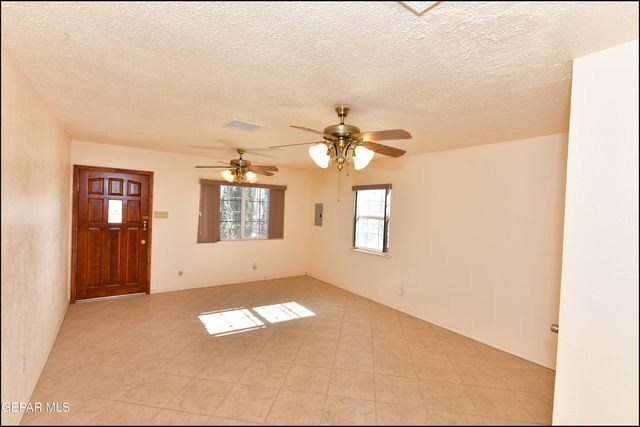 11760 Flor Maguey Road, Socorro, TX 79927