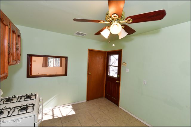 11760 Flor Maguey Road, Socorro, TX 79927