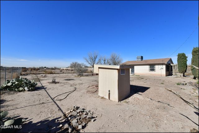 11760 Flor Maguey Road, Socorro, TX 79927