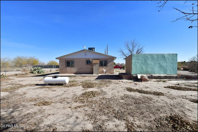 11760 Flor Maguey Road, Socorro, TX 79927