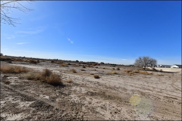 11760 Flor Maguey Road, Socorro, TX 79927