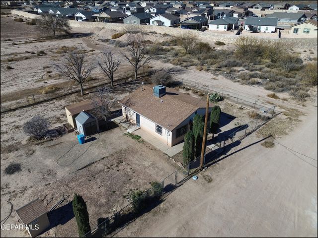 11760 Flor Maguey Road, Socorro, TX 79927