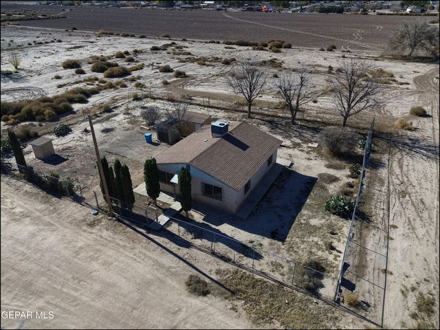11760 Flor Maguey Road, Socorro, TX 79927