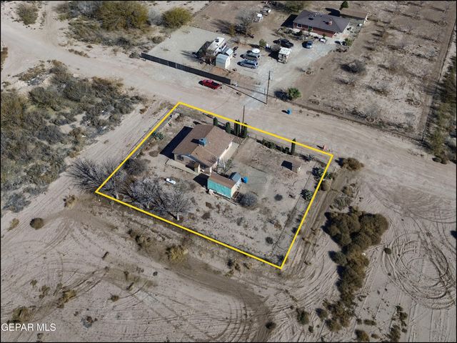 11760 Flor Maguey Road, Socorro, TX 79927