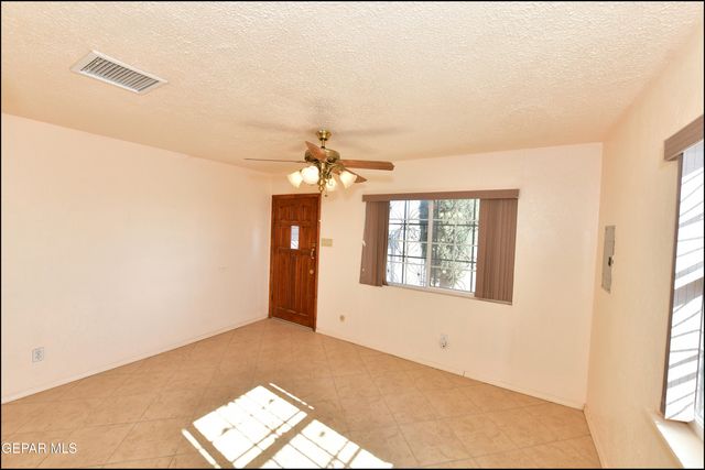 11760 Flor Maguey Road, Socorro, TX 79927