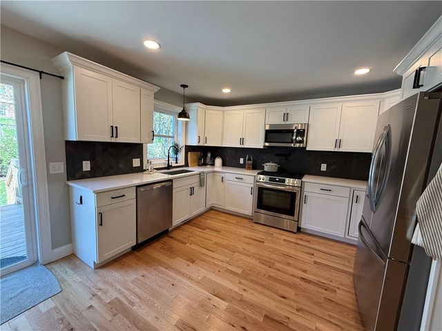 55 South Street 1, West Warwick, RI 02893