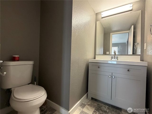 1626 Sundrop Lane SE, Tumwater, WA 98501