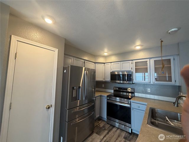 1626 Sundrop Lane SE, Tumwater, WA 98501