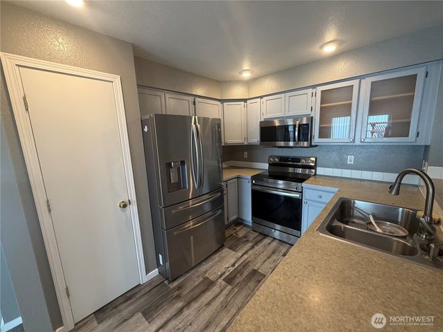 1626 Sundrop Lane SE, Tumwater, WA 98501