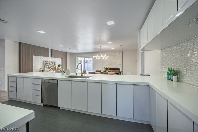 2221 Mohawk Street, Las Vegas, NV 89146