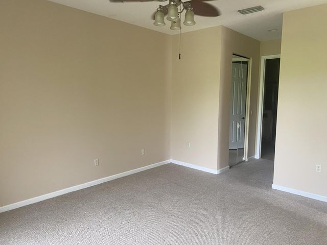 906 Mariner Bay Boulevard, Fort Pierce, FL 34949