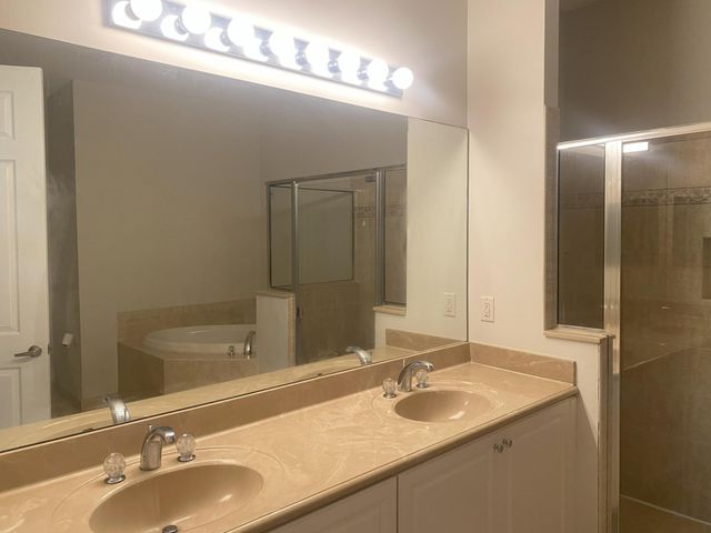 906 Mariner Bay Boulevard, Fort Pierce, FL 34949