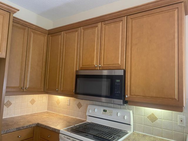 906 Mariner Bay Boulevard, Fort Pierce, FL 34949