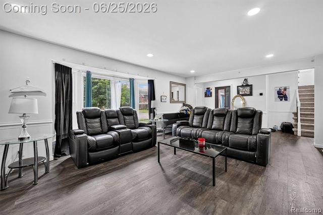 20101 Briarcliff Road, Detroit, MI 48221
