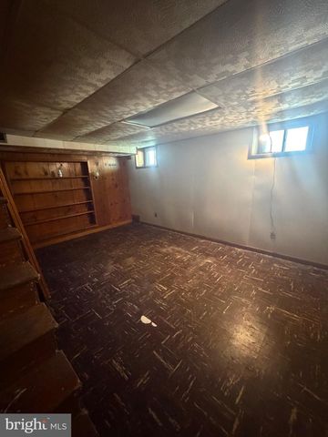 8055 PARK HAVEN RD, Dundalk, MD 21222