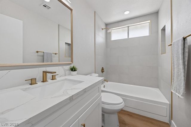 5422 Holbrook Drive, Las Vegas, NV 89103