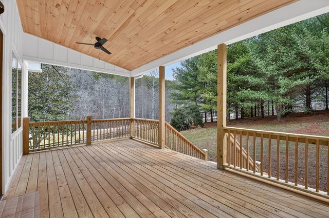 1772 River Road, Mineral Bluff, GA 30559