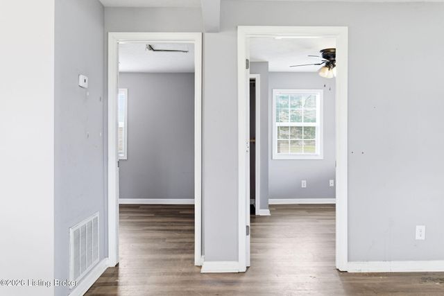 3706 Kramers Ln, Louisville, KY 40216