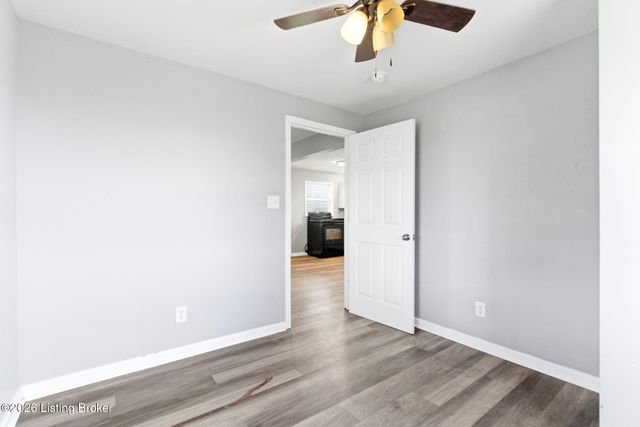 3706 Kramers Ln, Louisville, KY 40216