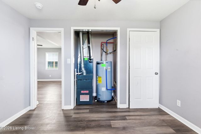 3706 Kramers Ln, Louisville, KY 40216