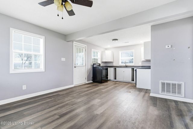 3706 Kramers Ln, Louisville, KY 40216