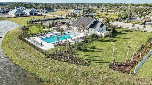 653 SE Ranch Oak Circle, Port St. Lucie, FL 34984