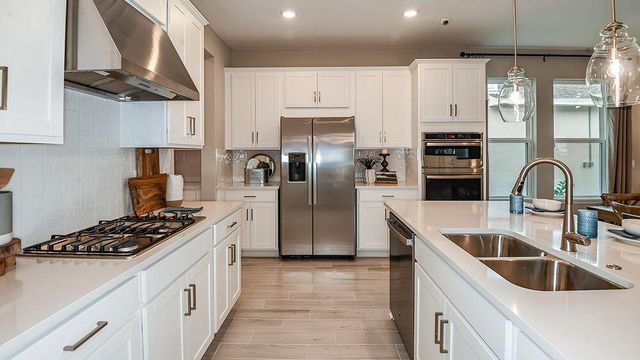 653 SE Ranch Oak Circle, Port St. Lucie, FL 34984