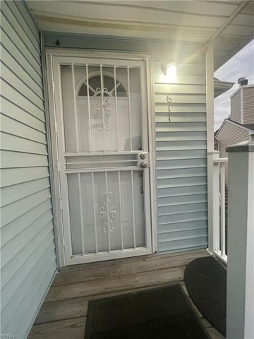 611 Bluff CT, Virginia Beach, VA 23462