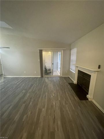 611 Bluff CT, Virginia Beach, VA 23462