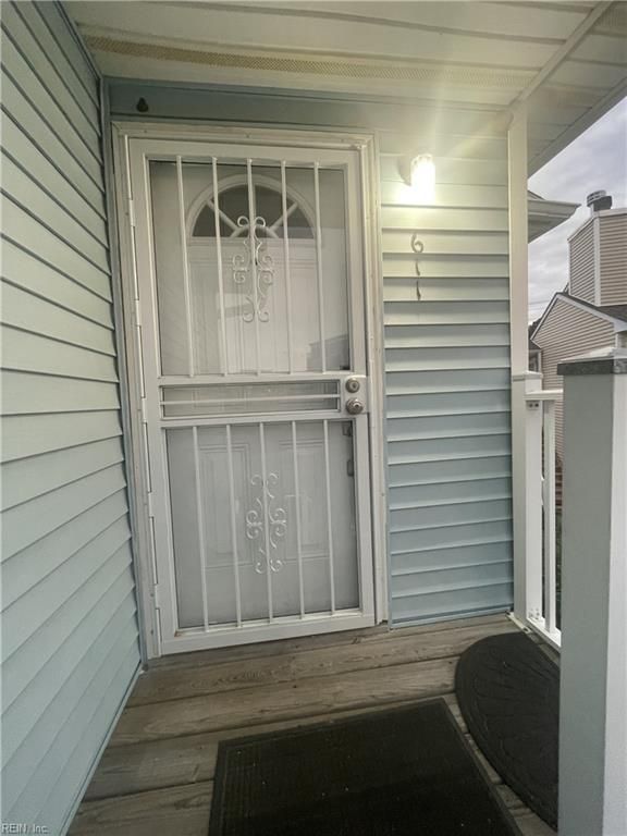 611 Bluff CT, Virginia Beach, VA 23462