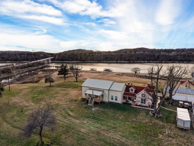 54 South Street, Cape Fair, MO 65624